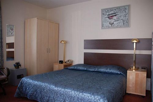 Hotel De Weyman ซองท์พอร์ท-นอร์ด ภายนอก รูปภาพ